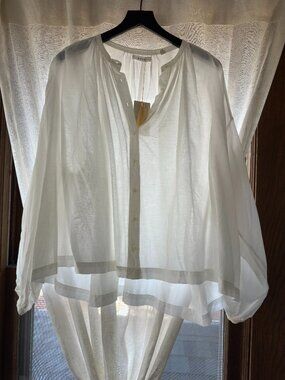 Doen "The Jane" blouse in color Salt